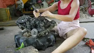 Beautiful girl fixes broken electric bike on the road for 2 students#1080p