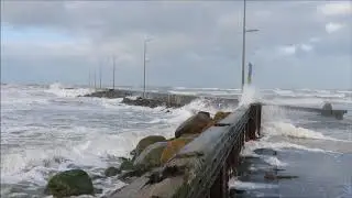 Mole von Løkken bei Sturm im  November 2017