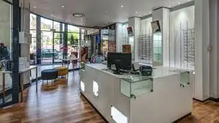 Vision Med Optometry Shopfitting by Creative Shop