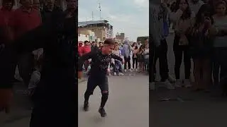 Bailando el pio pio /casi me caigo #comedia #humor #comedy #torito #chao