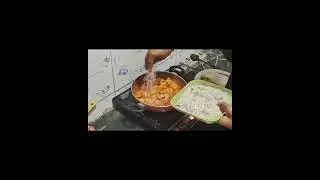 No drama, just aroma 💃🔥#QuickRecipe #BoldKitchen #FoodMood #cookingshorts