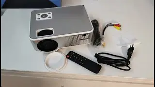Mini Beamer WLAN 5G Bluetooth Projektor, Glisogo Native 1080P Video Beamer, Der Beamer f&uuml;r Unterwegs