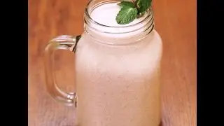 Easy Way to Make Strawberry Mint Smoothie