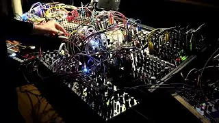 Modular Synth Live Eurorack jam - Shakmat Modular Dual Dagger panning hats - TL116F05B101255and1