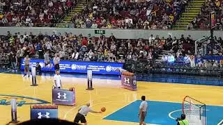 Stephen Curry in Manila by Under Armour(20)