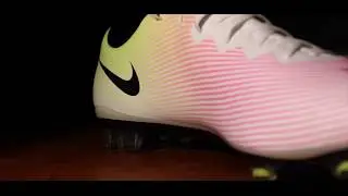 Nike Mercurial Vapor 10 / Radiant Reveal Pack