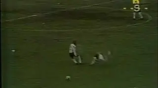 Juli&aacute;n Camino lesiona a Franco Navarro