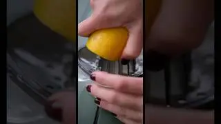 Anti gaspi : le spray m&eacute;nager maison aux agrumes 🍊| Pourdebon