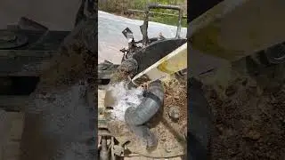 Dry Ice Blasting Top of Glue Tank