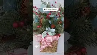 all the down home feels Christmas Basket Wreath #flower #wreath #frontdoordecor #diy #homedecor