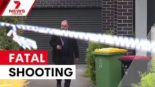 Man shot dead in Melbourne townhouse yard | 7NEWS