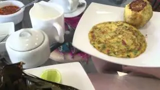 Breakfast in Porto Ayora
