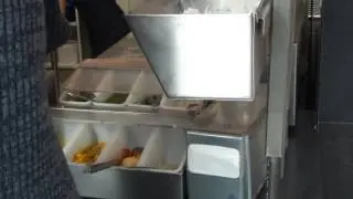 Обед по-американски. Food Court at Core Shopping Center