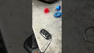 key fob repair 4 a few $ #shorts #diy #cars #suv #savemoney #automobile #fix #fyi #keychain #keyfob