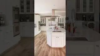 Get your home holiday-ready with a newly remodeled kitchen your guests and you can enjoy! 🏡 #twdaz
