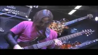 Shane Gibson playing 