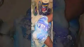 Mmm mmmm good! This smelled so good. Blue hands and all. #bluehands #sqeezeme #trending #viral #like