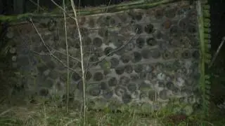 [Dia] Der F&uuml;hrungsbunker als Holzstapel getarnt
