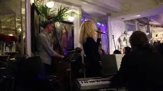 Caf&eacute; de Oriente a ritmo de jazz