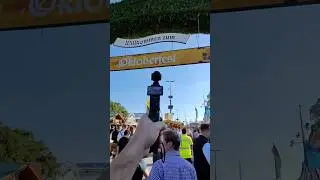 СЕГОДНЯ МЫ ПОБИВАЛИ В OKTOBERFEST ￼ЭТО ПРОСТО НЕЧТО ! 🍺🥨 #oktoberfest #shortvideo #shorts
