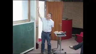 | Phase separation kinetics of active particles