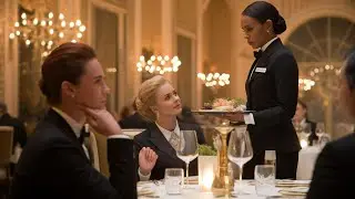 A Rich Woman Insults a Black Waitress &mdash; Then the Restaurant Owner Walks In