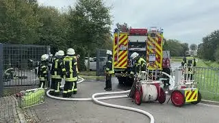 Fahrzeuge brennen in Hückelhoven Hilfarth