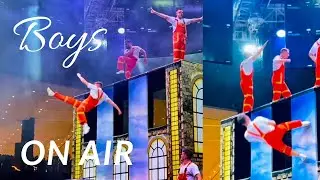 Trampoline Wall Show - Mall of Qatar