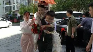 单身的终点，浪漫的节点，幸福的起点，以爱之名，以余生为期，共度一生，白头到老，祝你们新婚快乐#农村接亲风俗 #咸丰 #喜结良缘 #跟拍摄影 #婚拍
