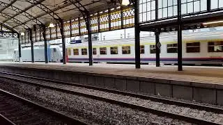 NMBS/SNCB class 28  2863 Departing from Den Hag HS on 28/06/17