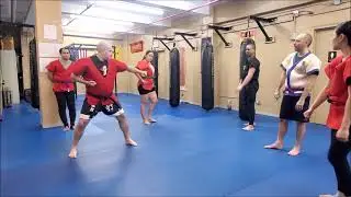 Reverse Q&iacute;n N&aacute; 反擒拿 against butterfly wrist lock Fǎn Yā W&agrave;n 反壓腕 - Scraping (Tuō 脫)
