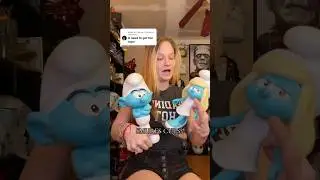 Smurfs cups?! 👀 #popcornbucket #collector #collection #smurfsmovie #rihanna #smurfette #giftideas