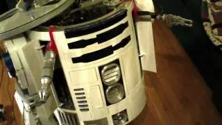 ЦП-рука и приводы Glipper Claw R2-D2 в действии