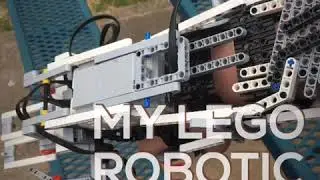 LEGO Mindstorms Robotic Arm