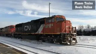 CN 5694 (GF643a) & CN 2622 (EF644d) Locomotives Manifest Train Westbound Sarnia