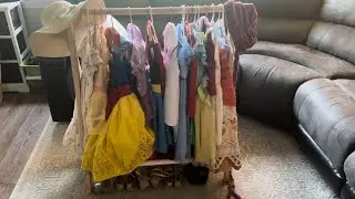 VOGUSLAND Dress up Rack, Child Garment Rack, Kids Clothing Rack with Storage Shelf