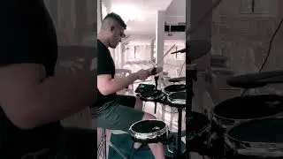 Tocando pela primeira vez na CSD100 Custom Sound #csd100 #customsound #bateriaeletr&ocirc;nica