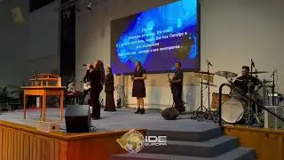 &Eacute; Ele + Ele Vem + Saudade de Casa + O Rei Est&aacute; Voltando | Medley Impactante no Culto IDE Europa