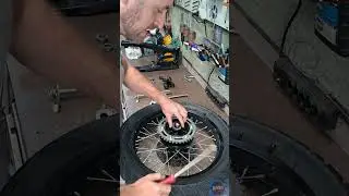 Manutenção preventiva na Sahara 300 parte2