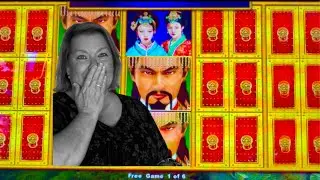 WHAT'S BEHIND ALL THOSE THE DOORS on Dragon Link slot machine