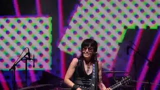 Joan Jett & The Blackhearts LIVE - Cherry Bomb, Do You Wanna Touch - 8/14/2025 - Tinley Park, IL
