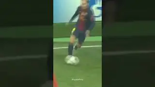 Iniesta dribbling skills #iniesta #skills #football #championsleague #dribbling #fcbarcelona