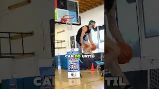 The Dunk NO ONE can do @BlacktopHoopsVR 👀