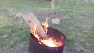 Assi Tonne brennt! !