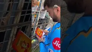 Rashid Khan meets #TitansFAM in Kolkata!