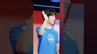 EVERYBODY, ROARRRR! It's eStarPro.Hai, taking the stage at MKL Finals!