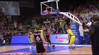 Hammertime! Tim Ohlbrecht per Alley-Oop-Dunk