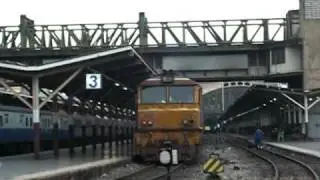 オリエント急行　バンコクフアランポーン駅発車直後に脱線（2010-9-12）