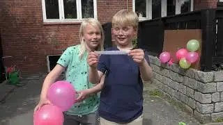 Dartpile, balloner og sm&aring; sedler