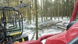 Erster Einsatz mit Farma T12 4WD Rückewagen
